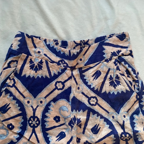 pink and floral European travel vacation wide leg pants - Picture 4 of 9